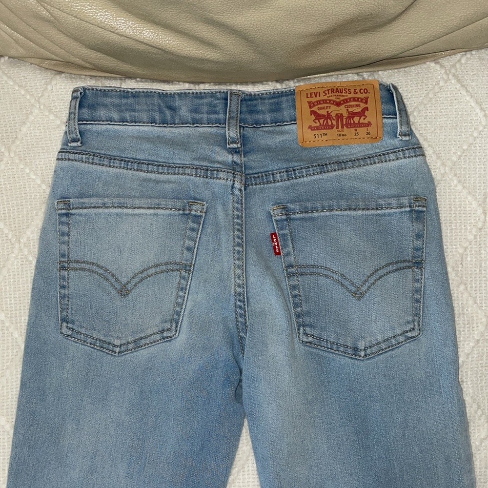 Levi's Light Blue Jeans. Size 10 Regular. Unisex. - Picture 5 of 7